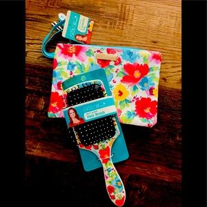Pioneer woman hair brush and cosmetic bag